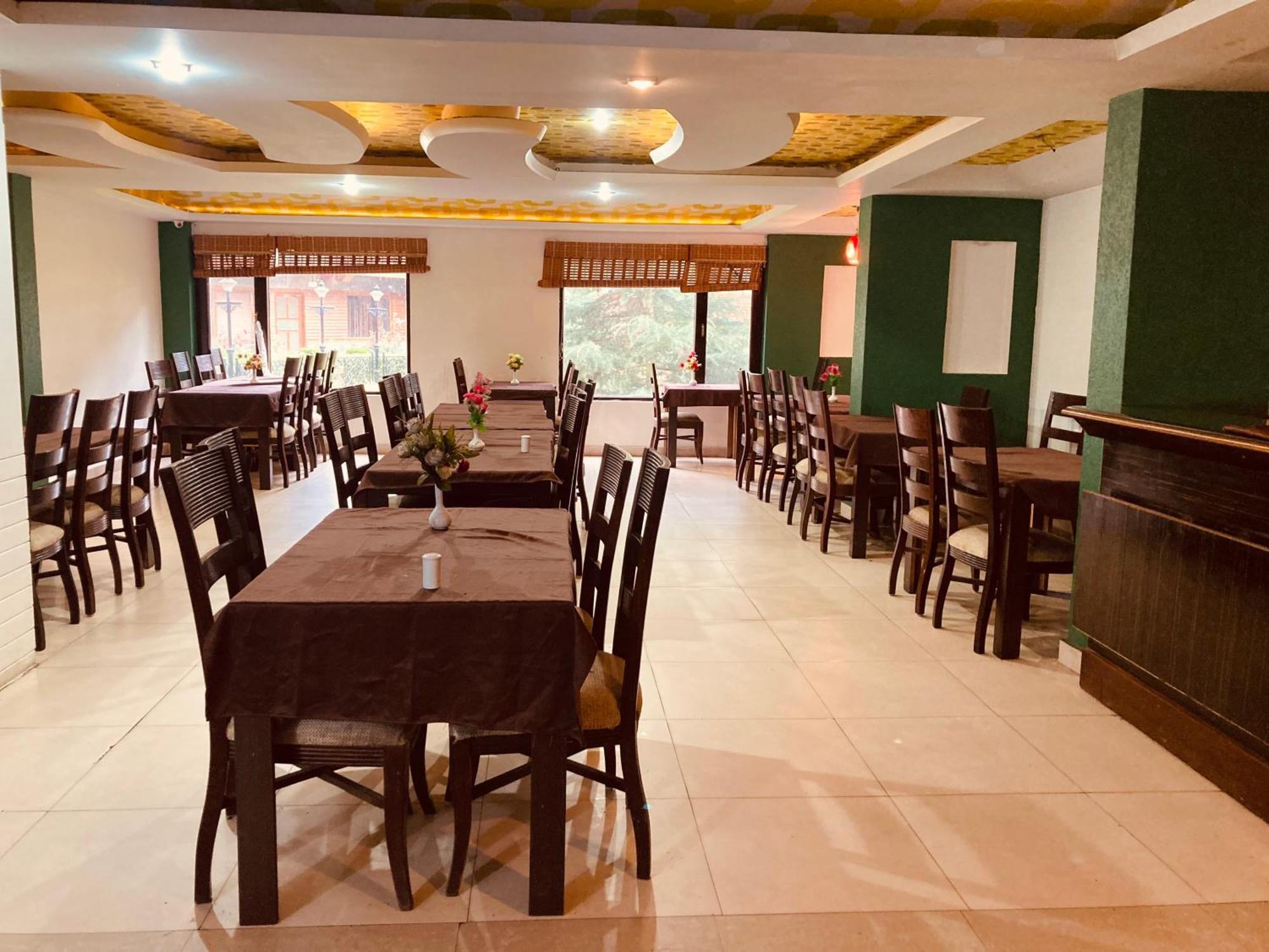 Hotel The North Wind In City Center, Manali 外观 照片